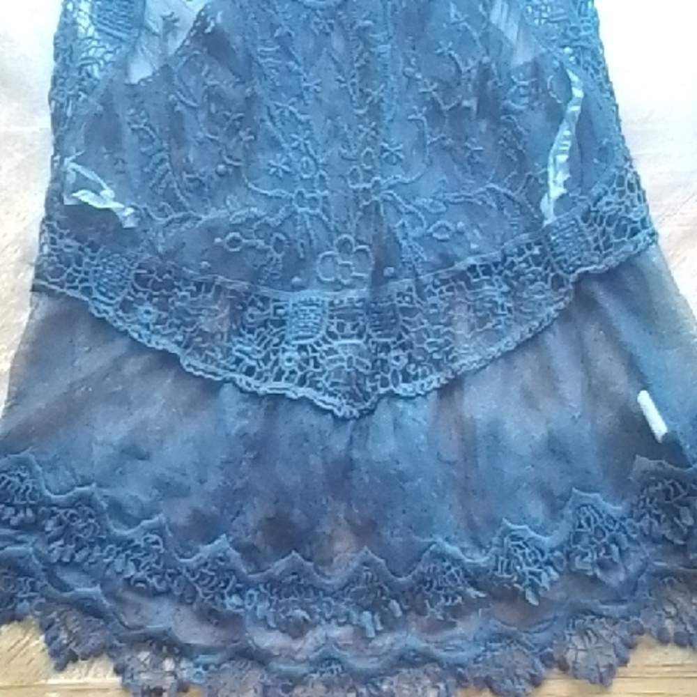 Roommates Black Lace Chemise with Scalloped Hem - Picture 4 of 11